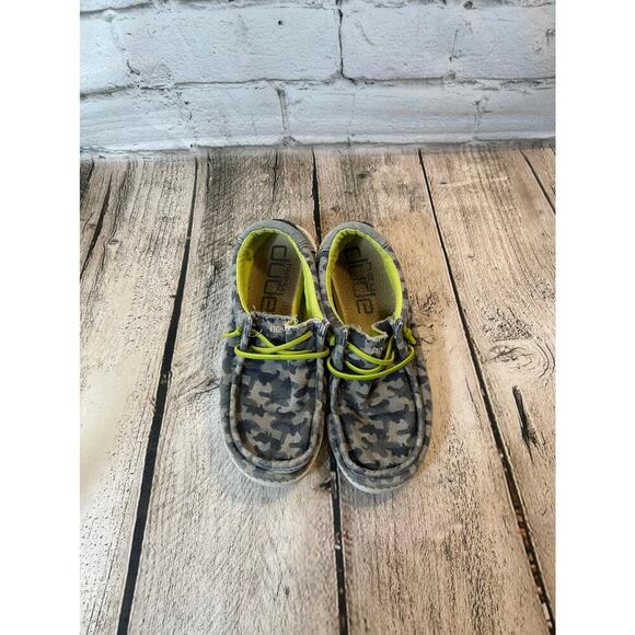 HEYDUDE Unisex Youth Wally Blue Camodino / Size: Y5-Y6 - Picture 2 of 9